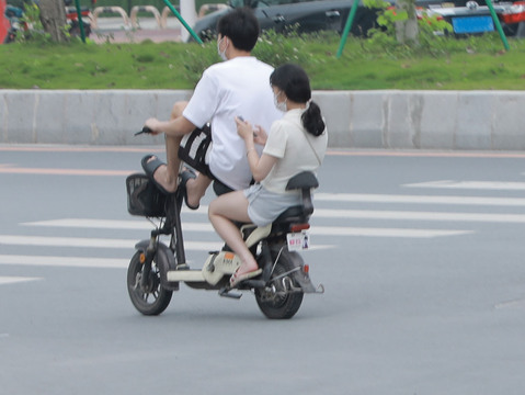电动车没有发票被交警收了怎么办