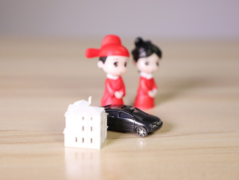 一方想离婚，一方不同意最多能拖多久