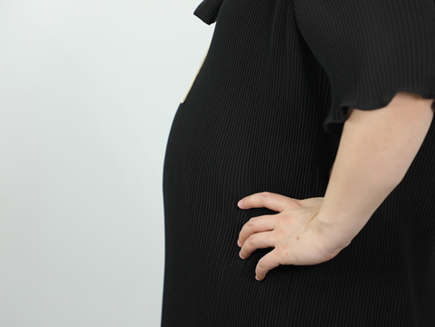 女职工“违规怀孕”被处分！孕期女职工权益如何维护？