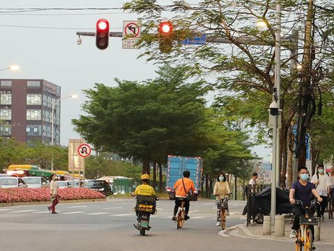 闯红灯是什么违法行为?,异地闯红灯扣分怎么处理