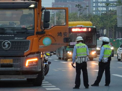 交通事故造成人员伤亡