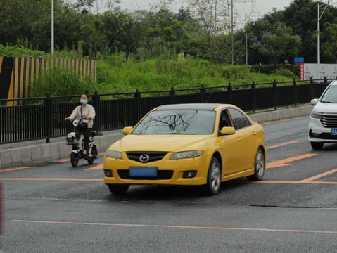 2022闯黄灯如何处罚