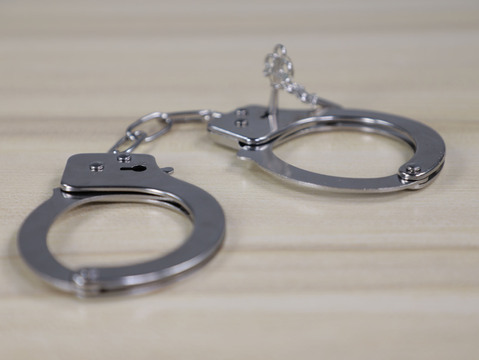盗窃罪拘留判刑
