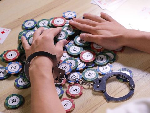 赌博输钱了可以报警要回来吗