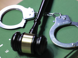 谨慎适用刑法规定的"明知”推定
