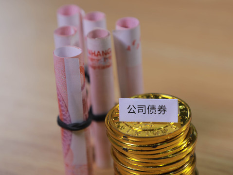 债权信托风险一般由谁承担
