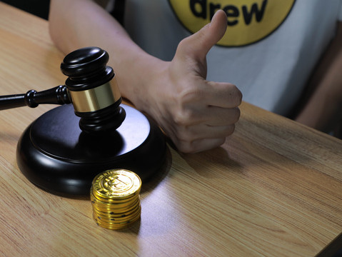 如果被打一巴掌可以要求怎么赔偿