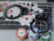 提供赌博条件的行为会受到哪些法律制裁