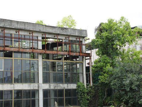农民在建房被强拆