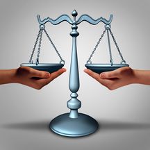 共同侵权行为与共同危险行为联系