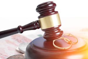 重婚罪中的第三者会判刑吗
