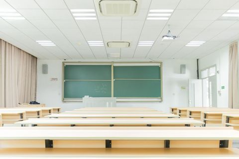 如何举报学校的不作为