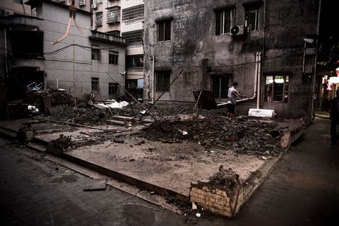 农村怎么拆除违章建筑