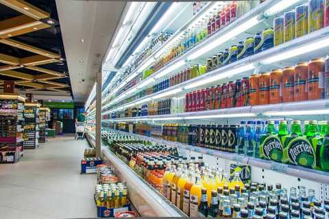 店里被查到有过期食品怎么办