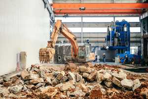农村荒地可以建小型加工厂吗