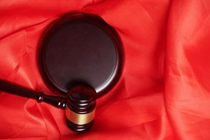 行政诉讼判决行政行为违法如何处理