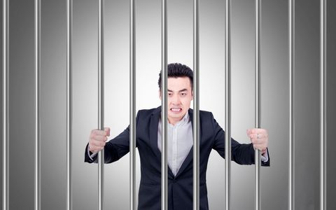 办理假释的程序是怎样的