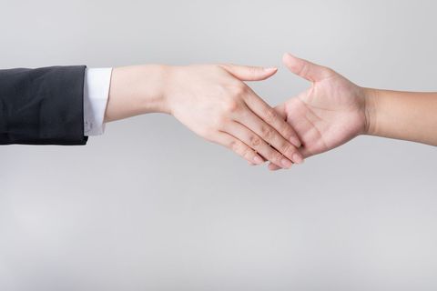因公司合并重组离职有补偿吗