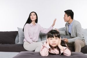 离婚什么情况下孩子判女方