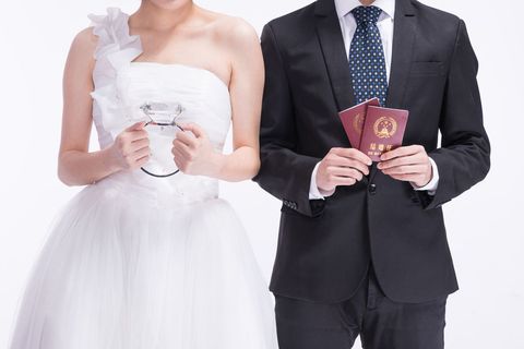 女方爸爸妈妈不认可如何领证