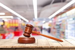 店铺撤柜公司赔偿吗