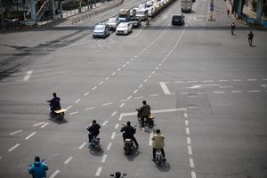 电瓶车撞人怎么分配责任