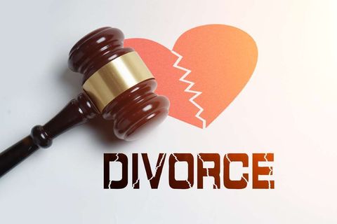 起诉离婚必须找本地的律师吗
