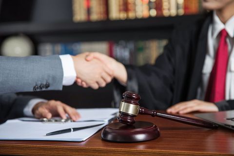 劳动争议案件中律师能为公司提供哪些帮助