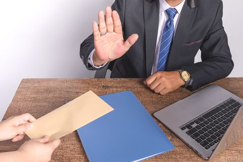 劳动合同终止通知书有赔偿吗-靠谱派