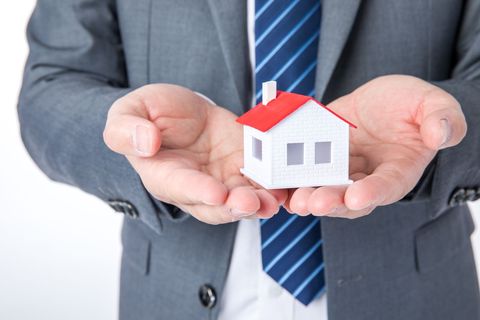 房地产开发商需要什么证件才能合法卖房