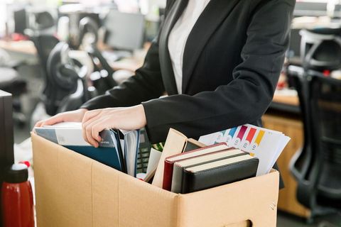 工作14个月被辞退2个月试用期算吗