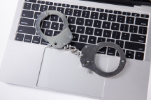 非法利用信息网络犯罪立案标准