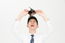 公司申请破产会赔偿员工吗