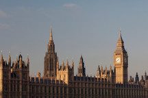 英国留学绩点要求算总平均分还是每年