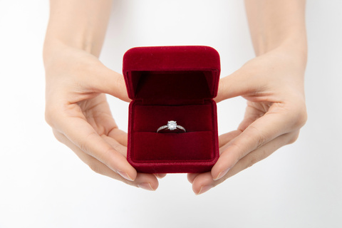 彩礼给了30万女方不结婚怎么办-靠谱派