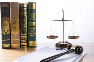 国际法上确定管辖权的依据有以下几个原则