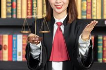 如何维护女性权利