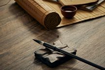 行纪合同和居间合同有什么不同