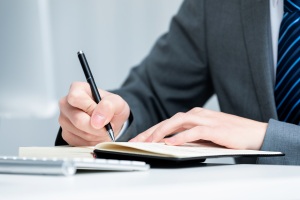 离婚协议书中探视权怎么写，离婚协议书有效吗