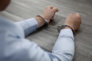 检察院逮捕了一般多久会判