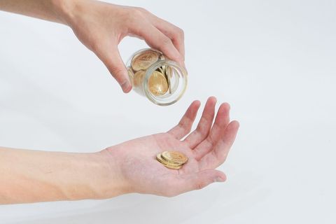 合伙开公司账目谁保管