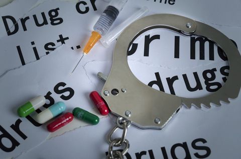 有盗窃犯罪记录可以出国吗