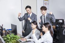 物业星期天几点上班