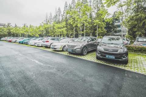 物业取消地面停车位是否合法