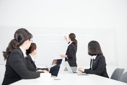 行纪合同与居间合同之间的区别